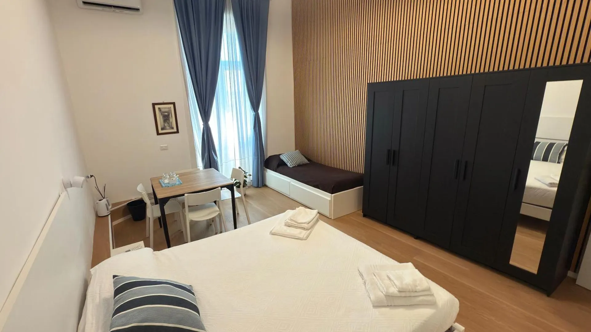 Pensjonat Izz Home Neapol