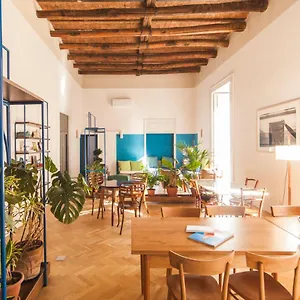 2* Bed and breakfast Superotium