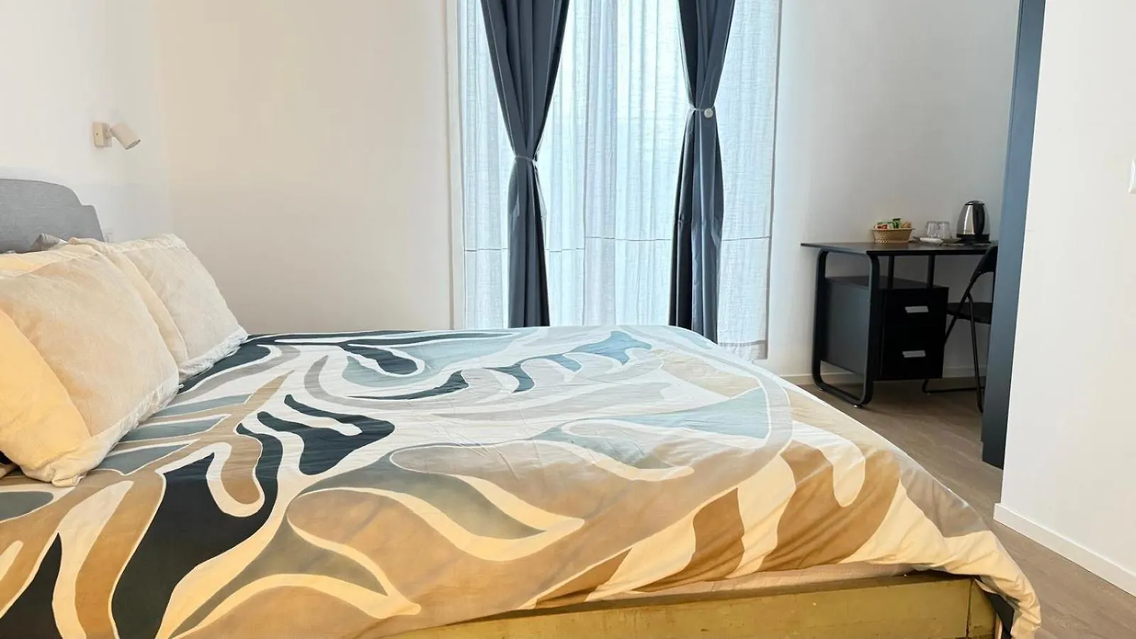 Izz Home Nápoles